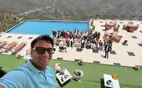 Astra Resort And Caffe